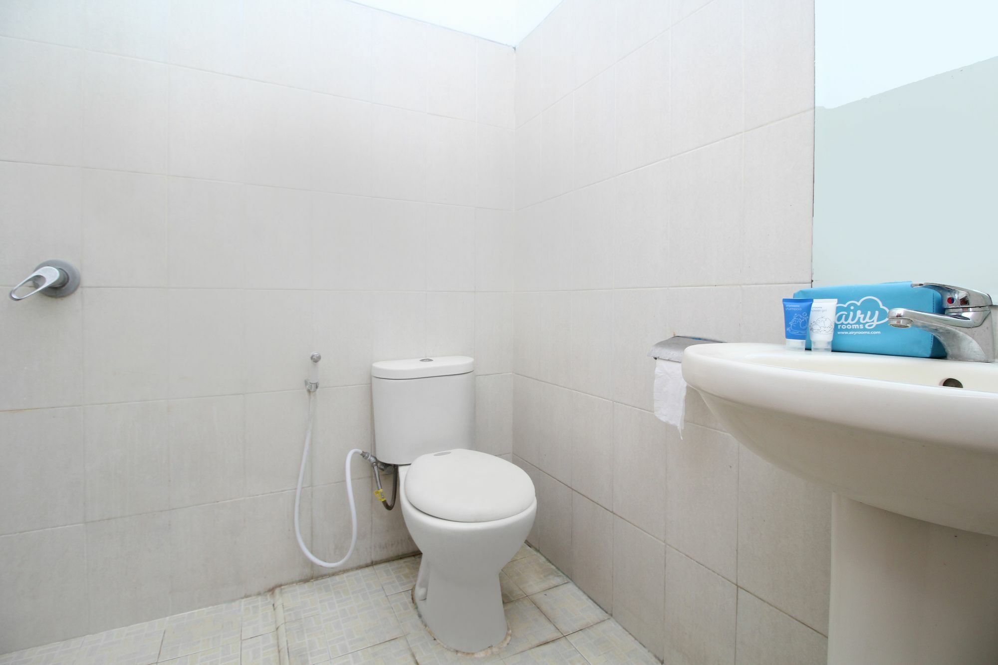 Airy Kartika Plaza Gang Melati 1 Bali Ξενοδοχείο Kuta Lombok Εξωτερικό φωτογραφία